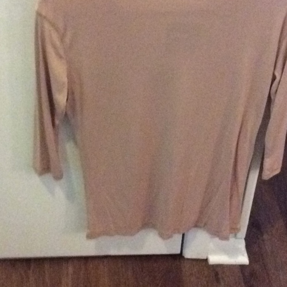 Top - Picture 2 of 2
